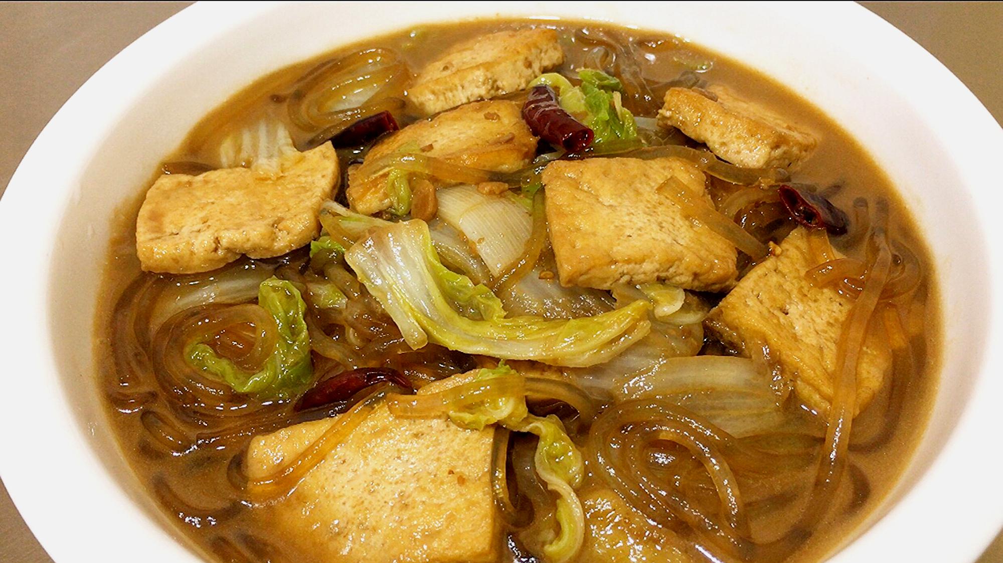 白菜豆腐炖粉条这样做,家常美味,好吃下饭,家人都爱吃