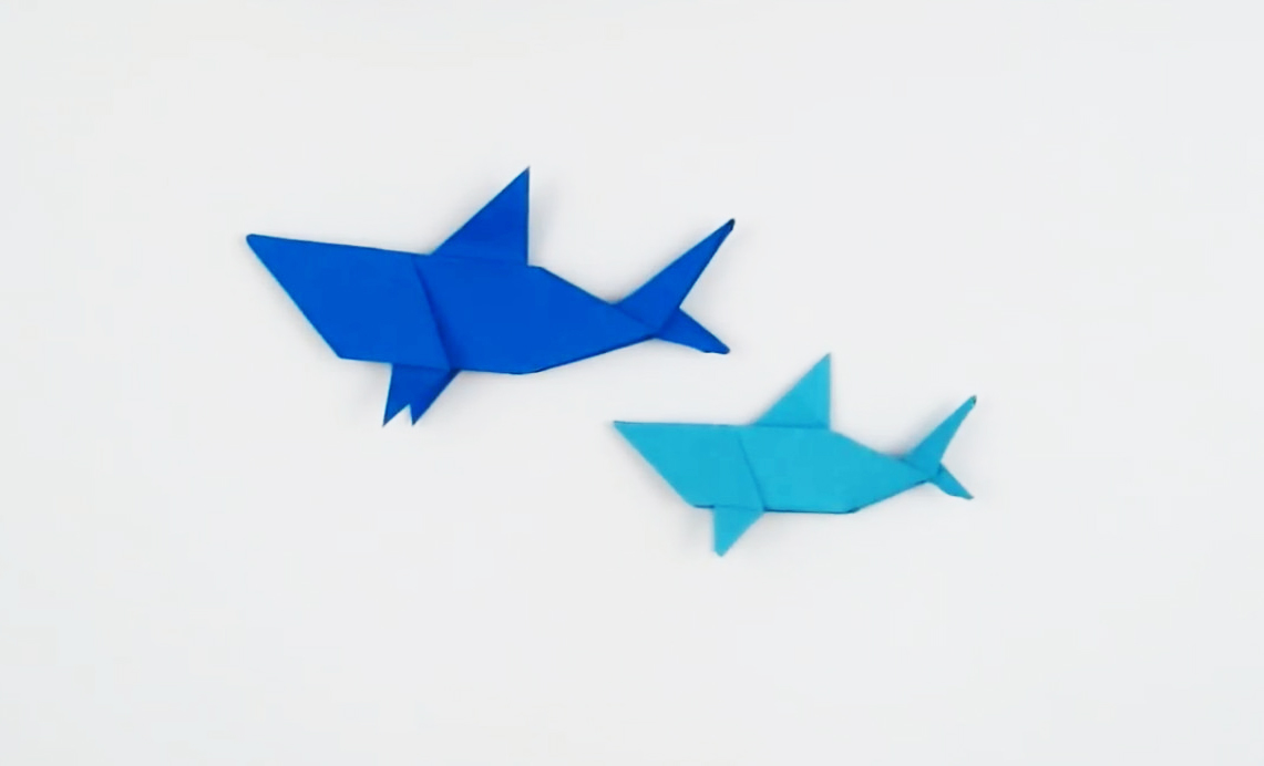 轻松折纸教学,如何用纸折一条鲨鱼