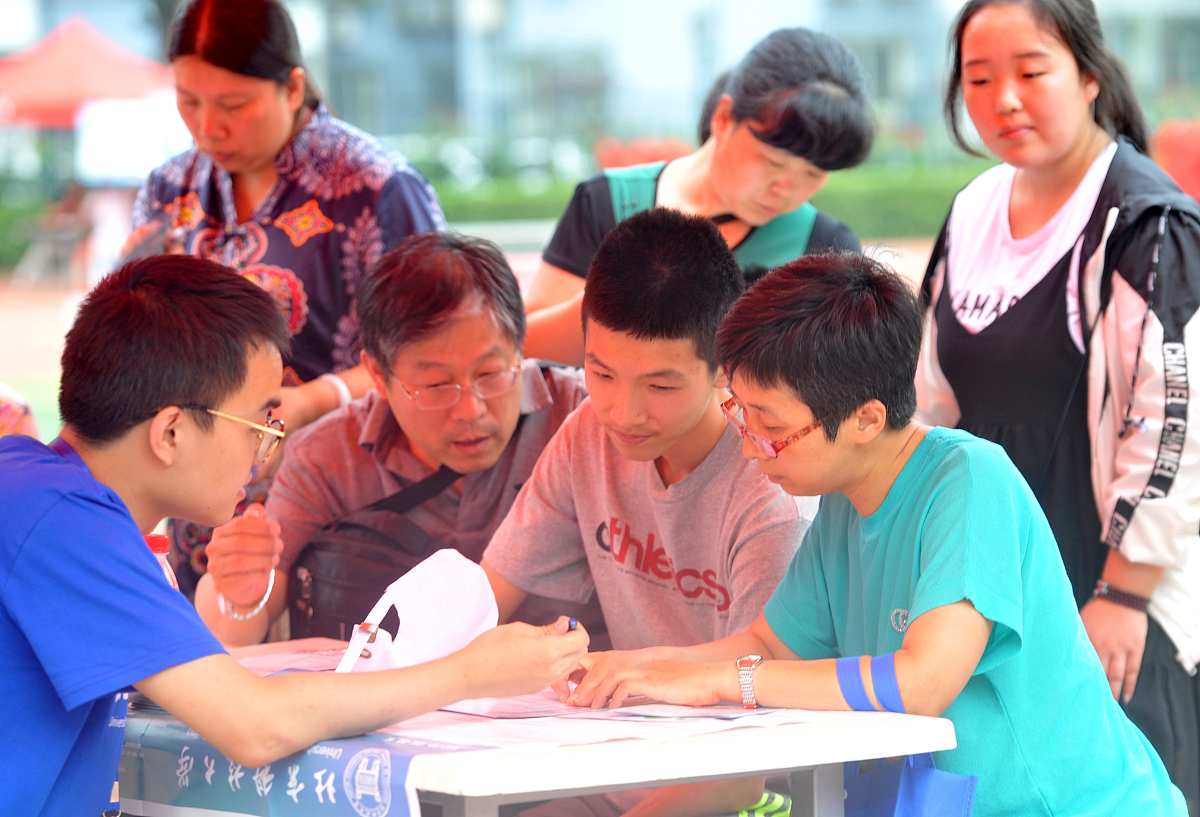 生产劳动教育：大学生的价值成长之路