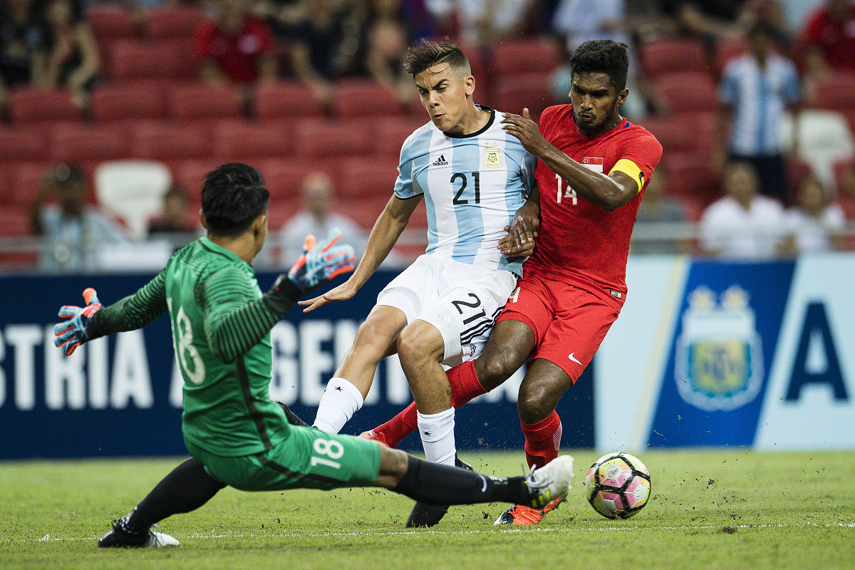 名侦探柯南 第26部剧场版：绀青之拳 - 柯南新加坡探险之旅