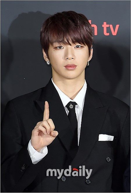 2018年12月20日,韩国,2018 kpma 韩国大众音乐奖颁奖典礼红毯.姜丹尼