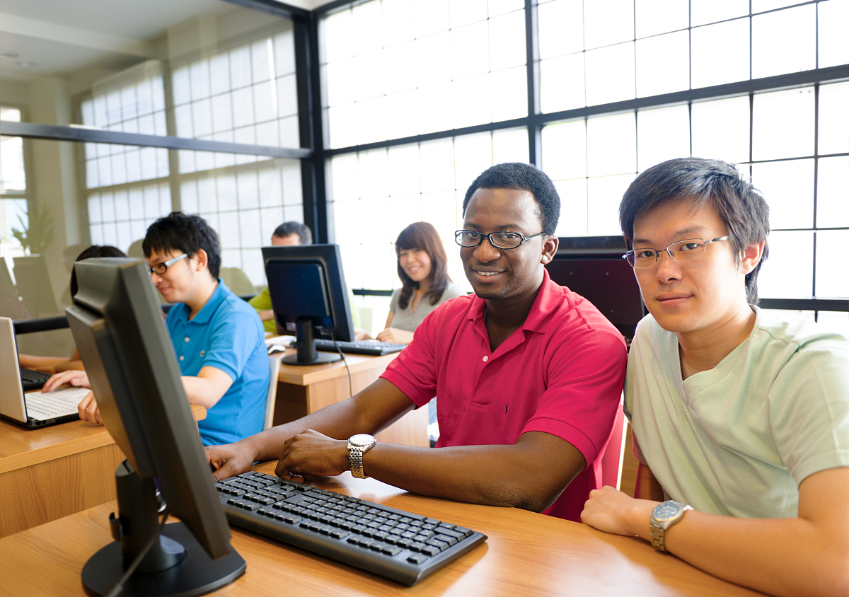 重庆电讯职业学院办学实力如何_校园环境好吗