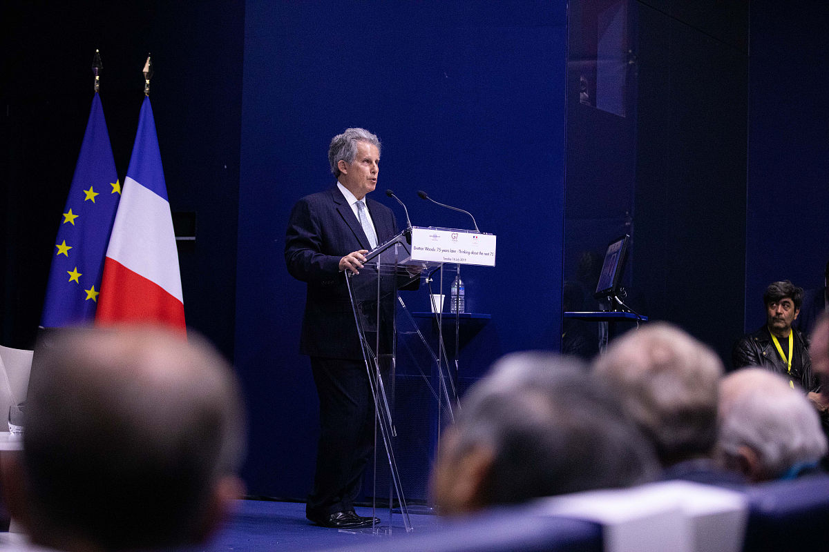 Bretton Woods System: Definition, History, and Significance - Explained