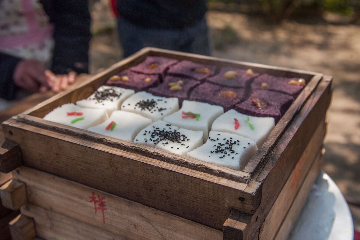 这样的设计还是太普通了我想全部以苏东坡的作品来命名糕点的名称要求写出每种糕点的配料表