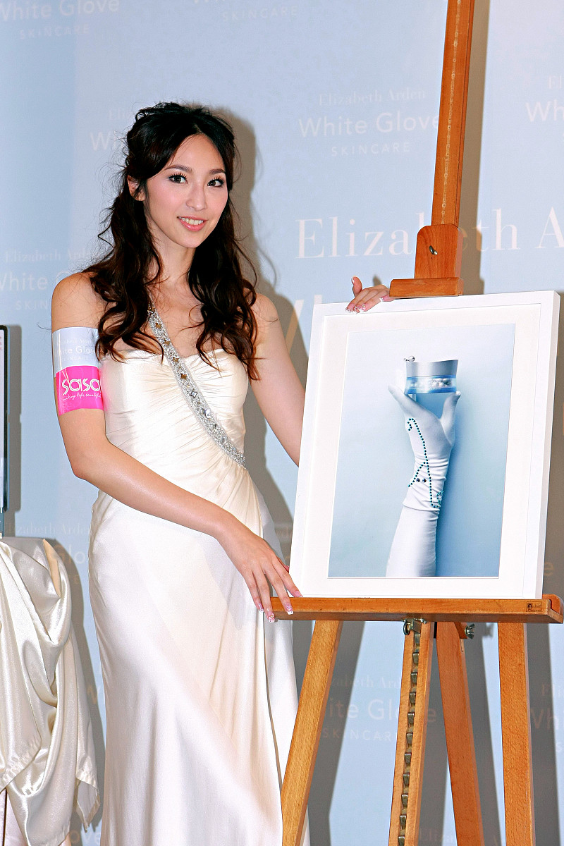 2008年4月18日,香港,护肤品牌elizabeth arden的活动.吴佩慈+++_+++el