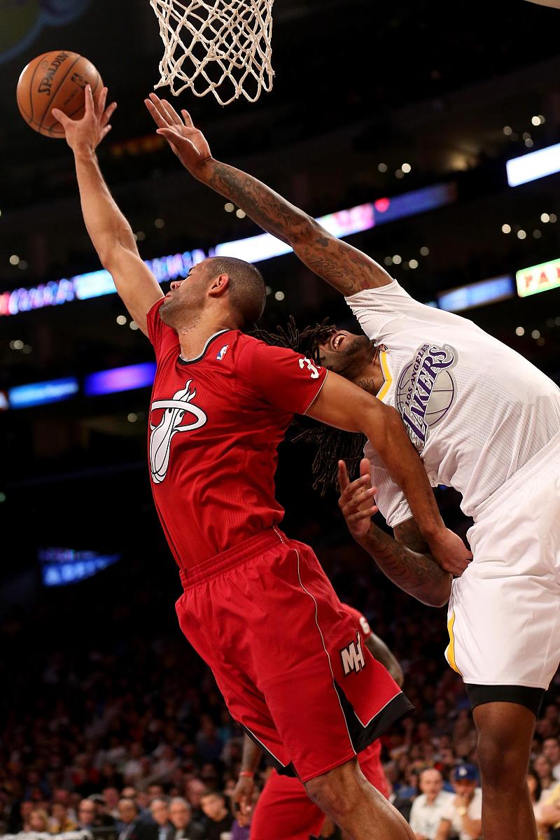 2013年12月25日,美国,13/14nba常规赛,洛杉矶湖人vs迈阿密热火.***_**
