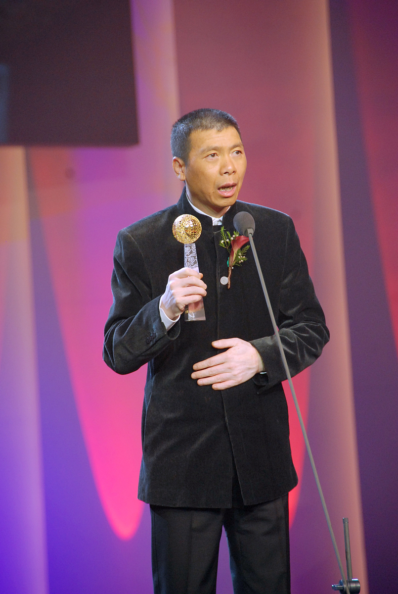 晚上好，有什么能帮您的吗？