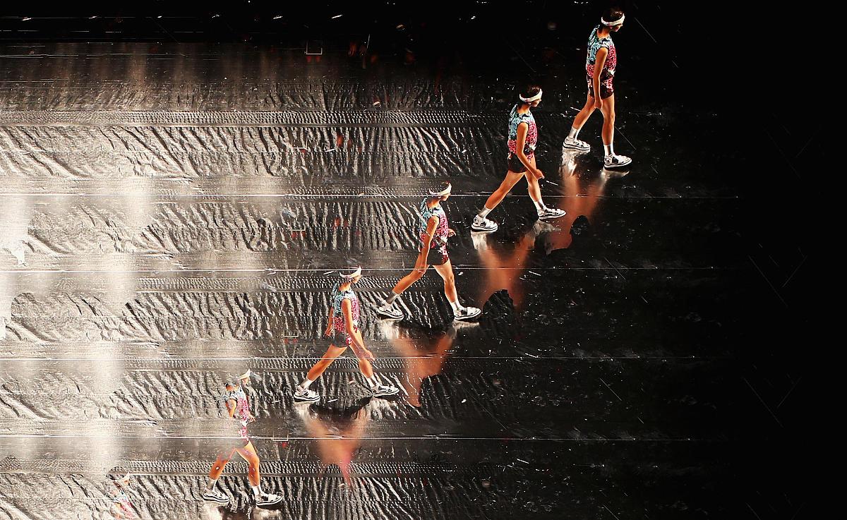 《伴我飞翔》：迈克尔·乔丹篮球传奇纪录片