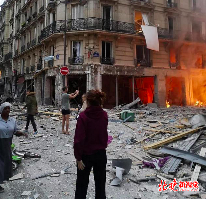 巴黎爆炸事件最新进展:已致4人死亡,其中2名为