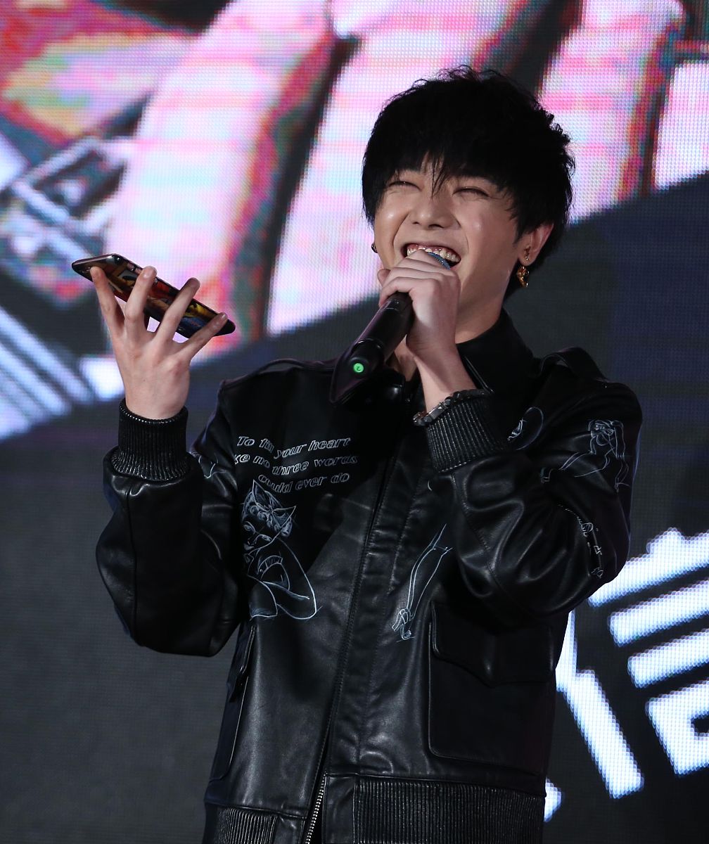 华晨宇演唱会门票680元和980元区别：座位、体验、如何选择？