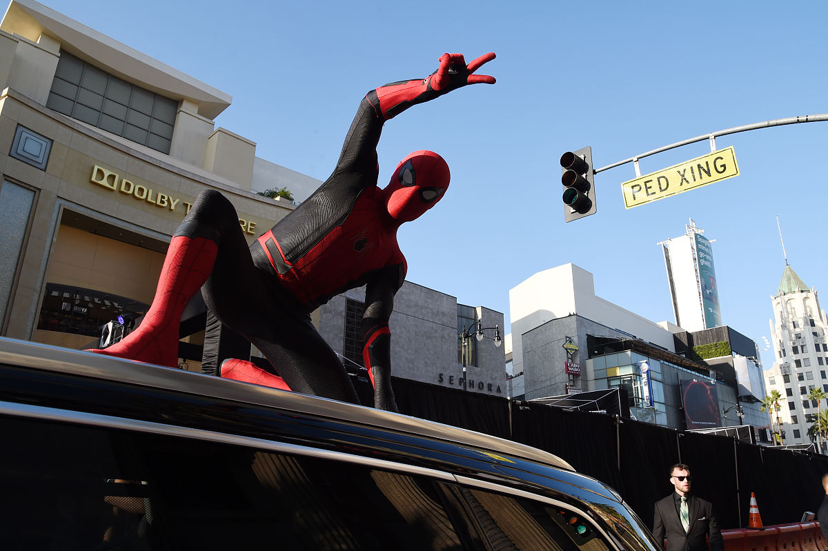 《蜘蛛侠：蜘蛛宇宙》差点错过最受欢迎的角色