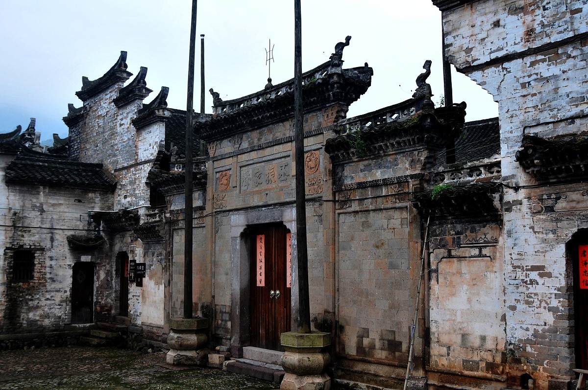 上海市商贸旅游学校文物保护技术专业介绍