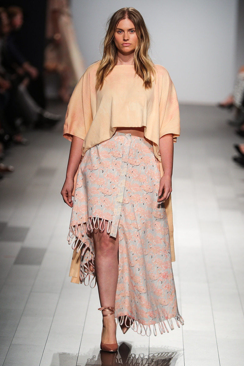 韩都衣舍：中国时装品牌成功案例，揭秘企业结构和特点