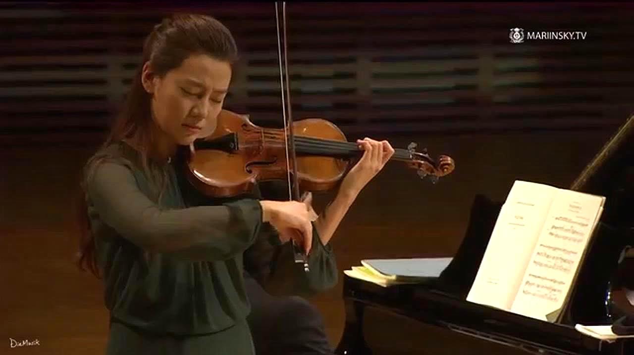 [图]韩裔顶级演奏家康珠美小提琴演奏Glazunov的《Meditation Op.32》