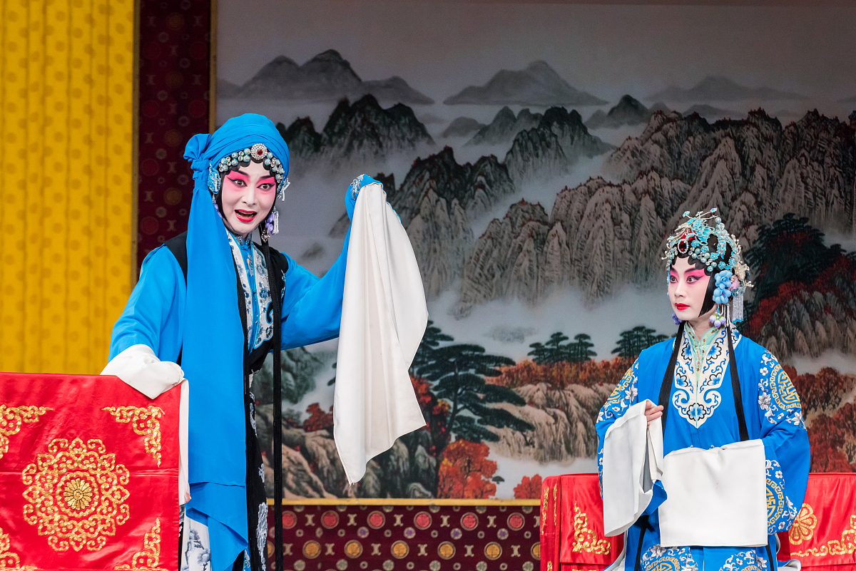 山西戏剧职业学院影视动画专业就业前景分析：如何选择适合自己的职业规划？