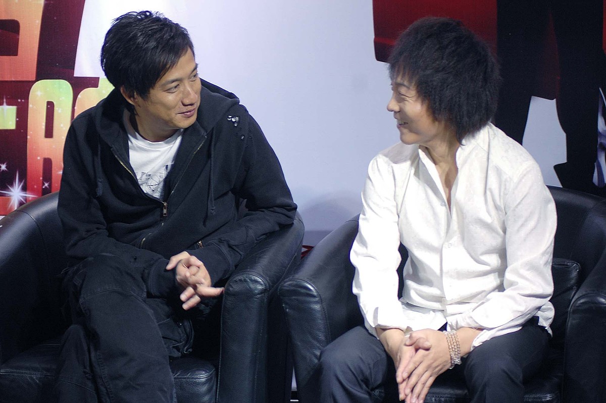 2008年11月11日,北京,电影《爱情呼叫转移2》官网启动仪式举行.黄磊 
