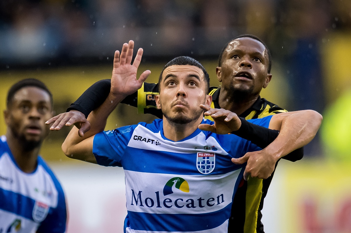 (l-<strong>r</strong>) mustafa saymak of pec zwolle, thulani serero of vitesse