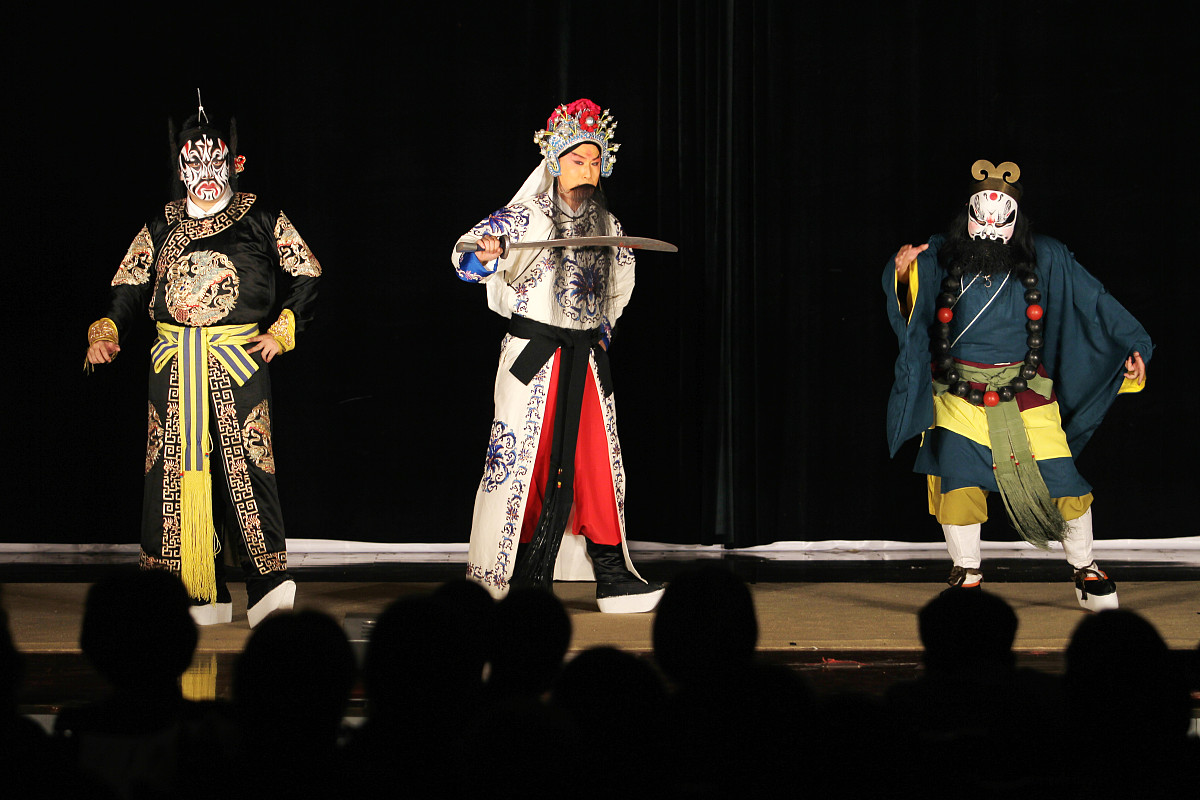 给我来一篇生活委员用幽默话语来竞选演讲稿200左右