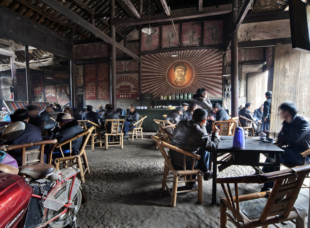 场景描写古代武侠城镇