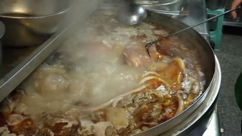 贵州羊肉粉大汤锅,冬天里少不了的美味,让你吃到停不下来