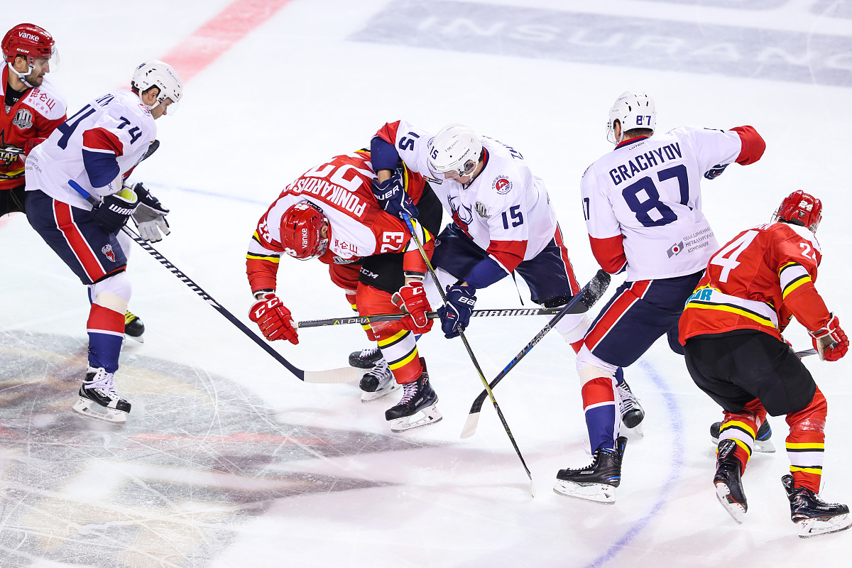 17/18khl常规赛:北京昆仑鸿星vs下诺夫哥罗德鱼雷