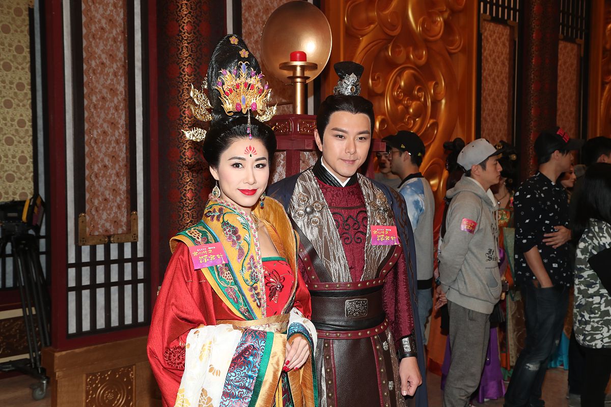 52岁王宝钏冻龄有术似仙女，历经5段姻缘单身无子，曾喊话古天乐做孩子爸爸，你怎么看？