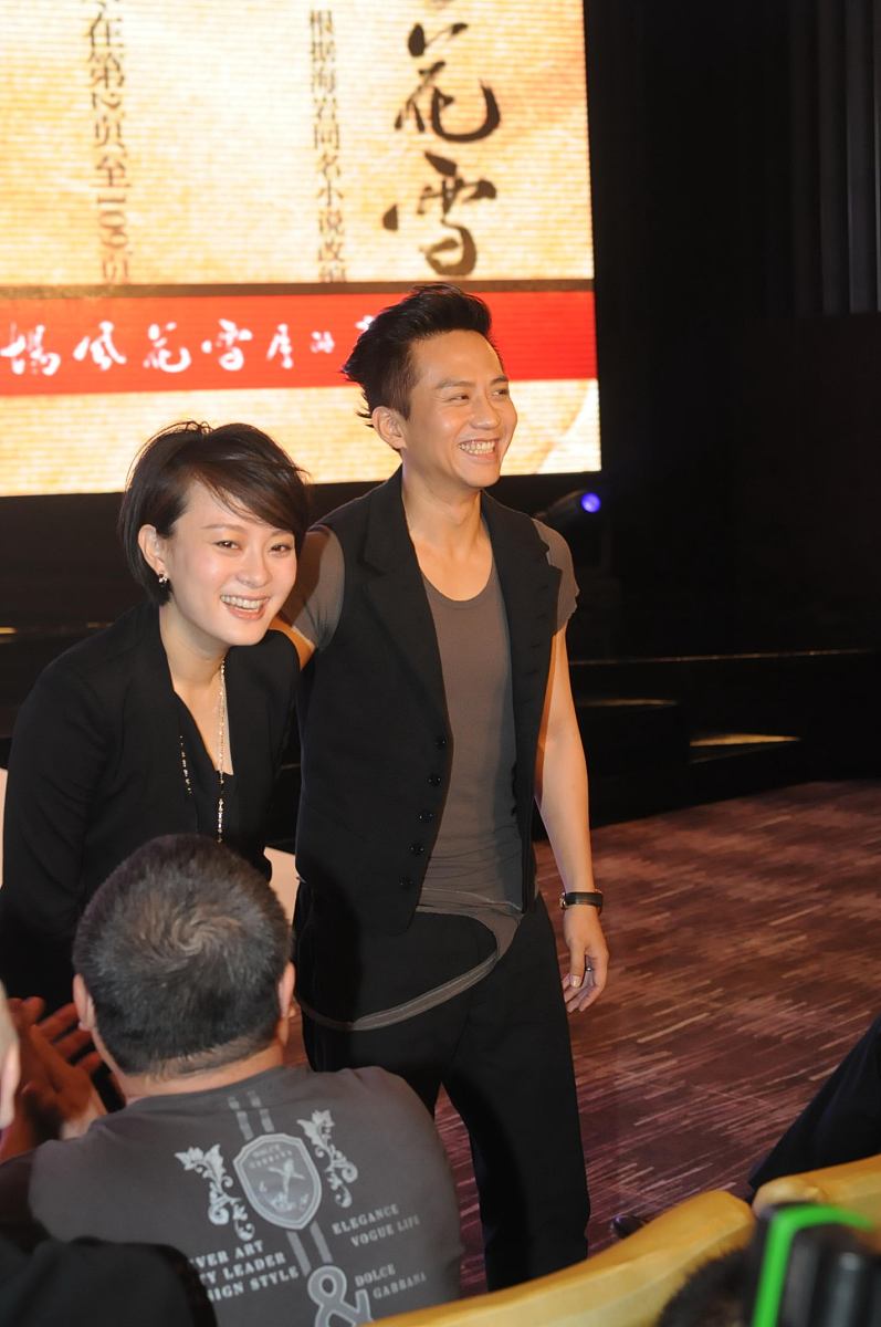 2011年6月12日,上海,第14届上海电影节.2011"e触即发"作品推介会.***_