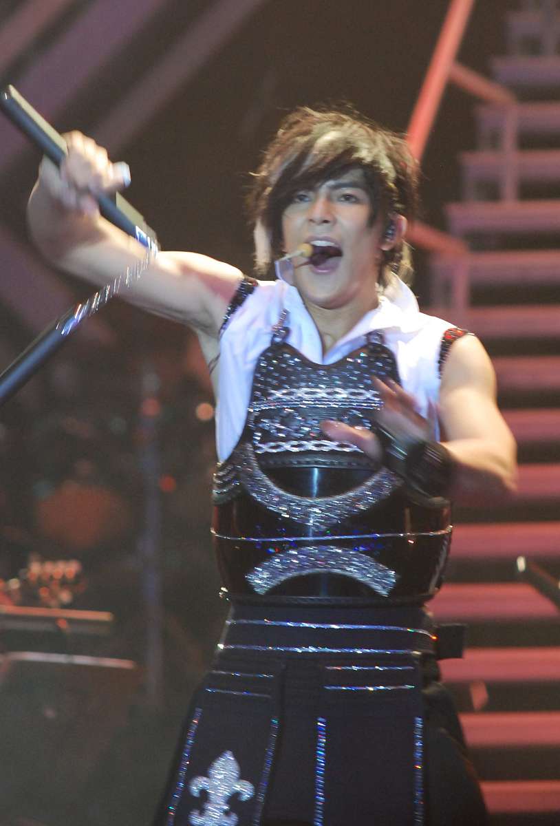 2009年4月11日,上海,飞轮海"想入飞飞世界巡回演唱会"在上海大舞台正