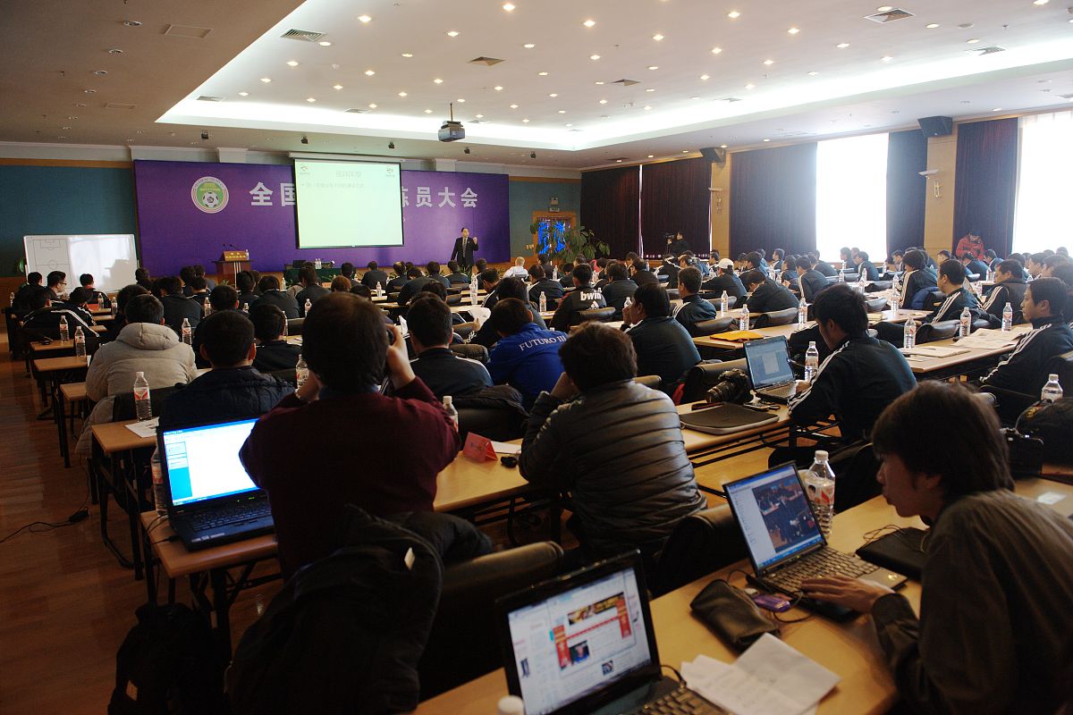 服务意识培训总结：100人参与，提升服务质量和客户满意度