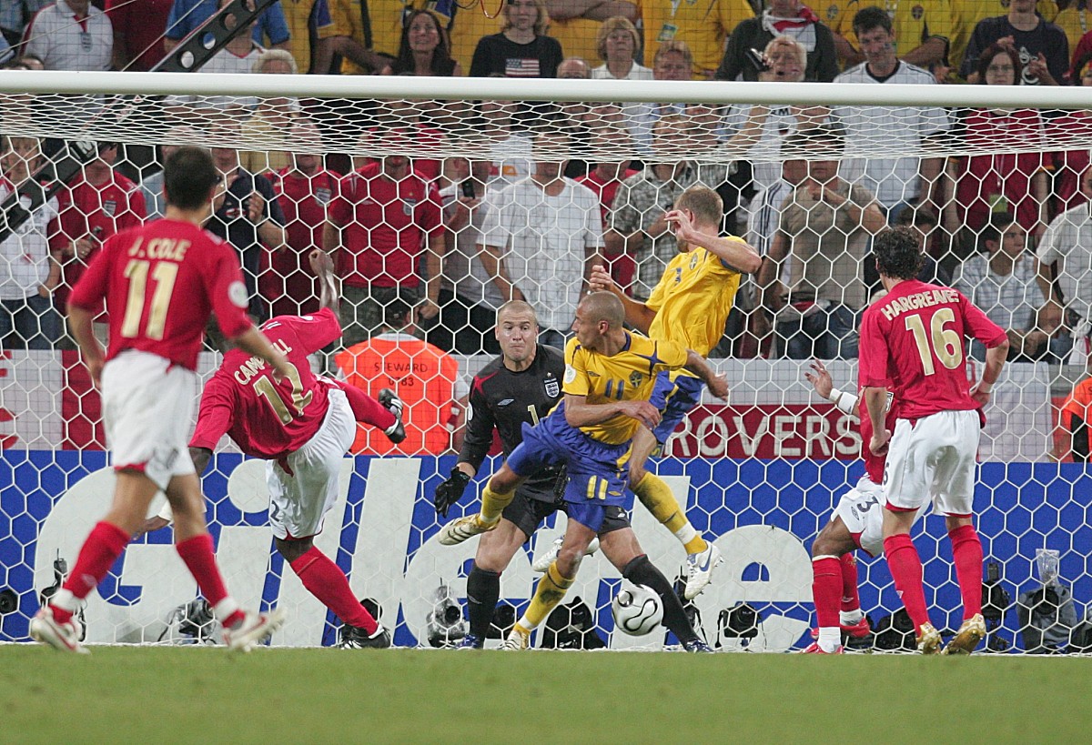 2006年6月20日,世界杯b组小组赛,英格兰2-2战平瑞典.拉尔森进球  henr