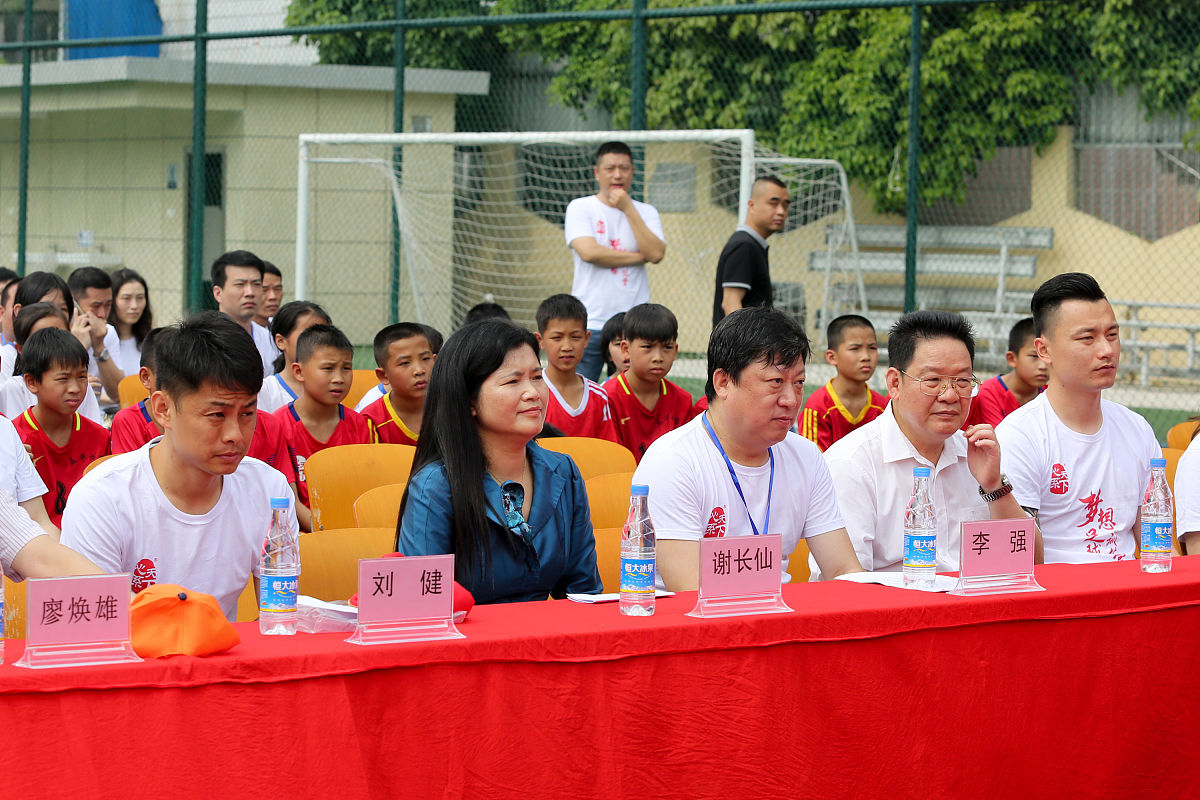 岳阳市中职学校咨询许犇老师岳阳县老师许新闻