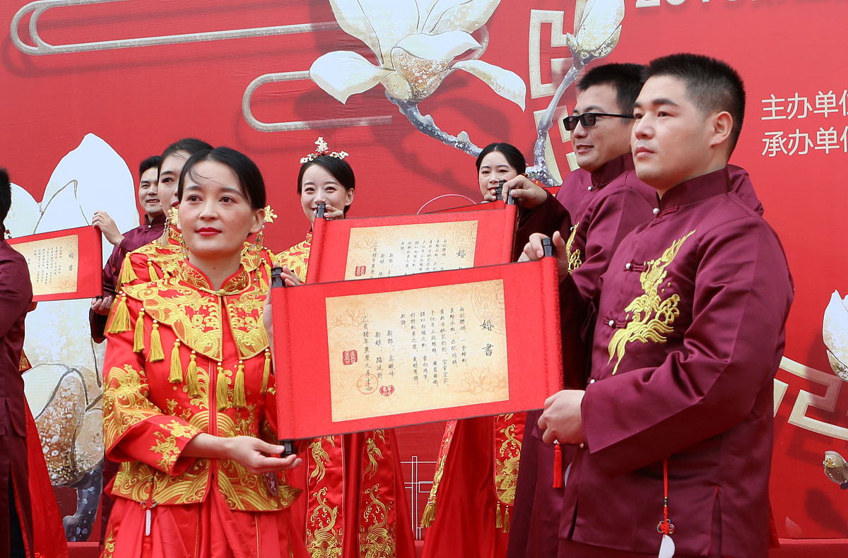 喜宴感谢词创意七字诗句,表达对宾客谢意的经典用语