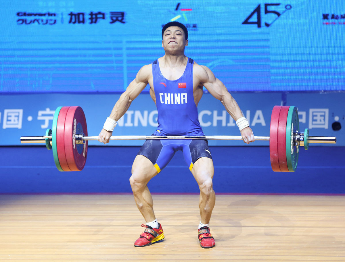 举重运动员深蹲重量：影响因素及参考范围