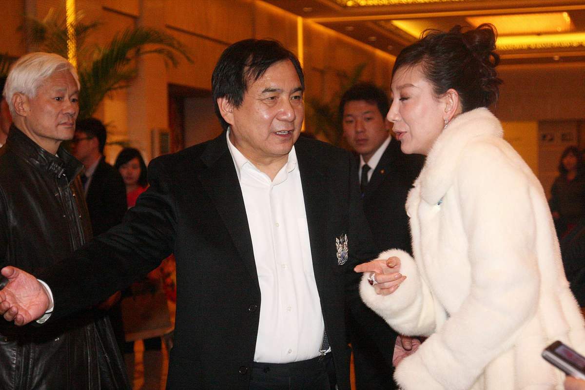 2011年1月19日,北京,亚洲第一位拥有劳斯莱斯的大富翁李晓华在昆仑饭
