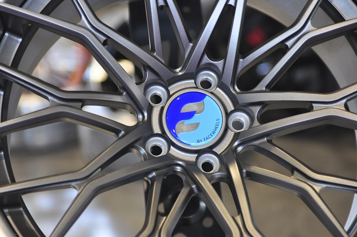 论文中汽车轮毂概述一章怎么写