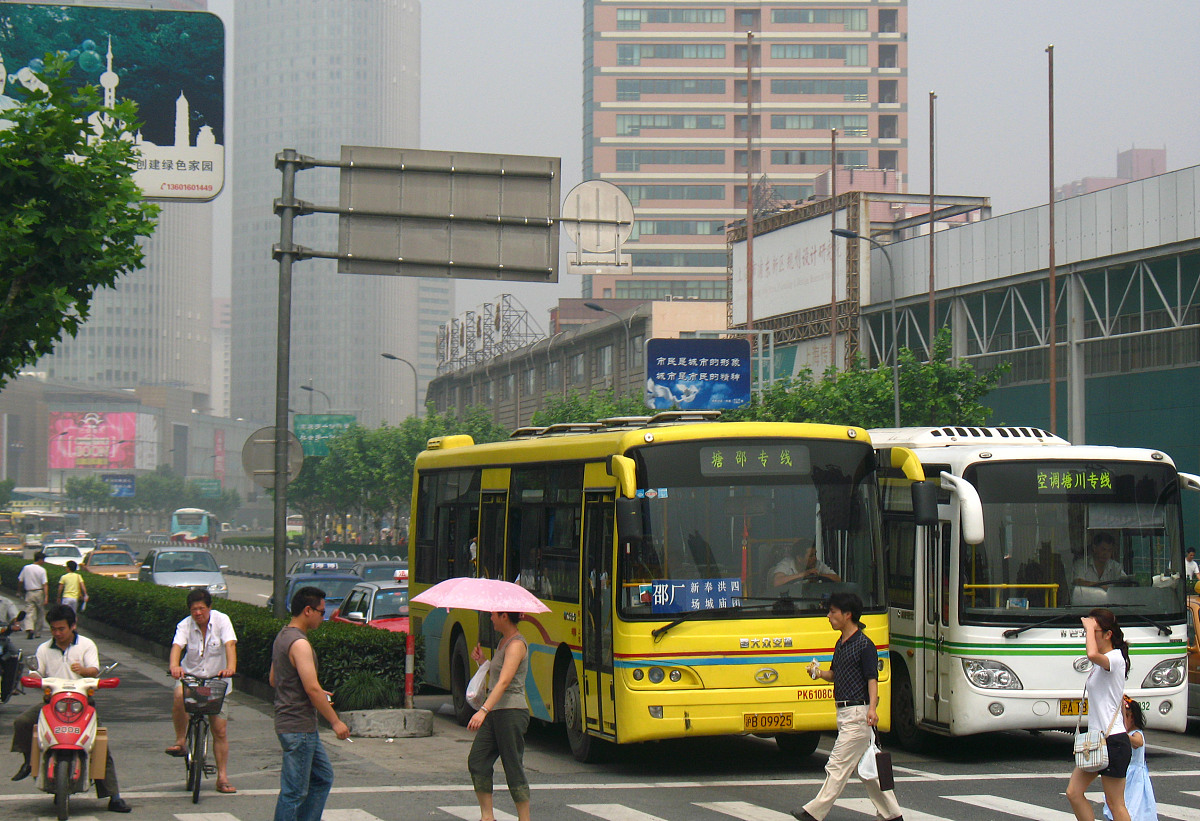 长春市桂林路市场附近交通现状