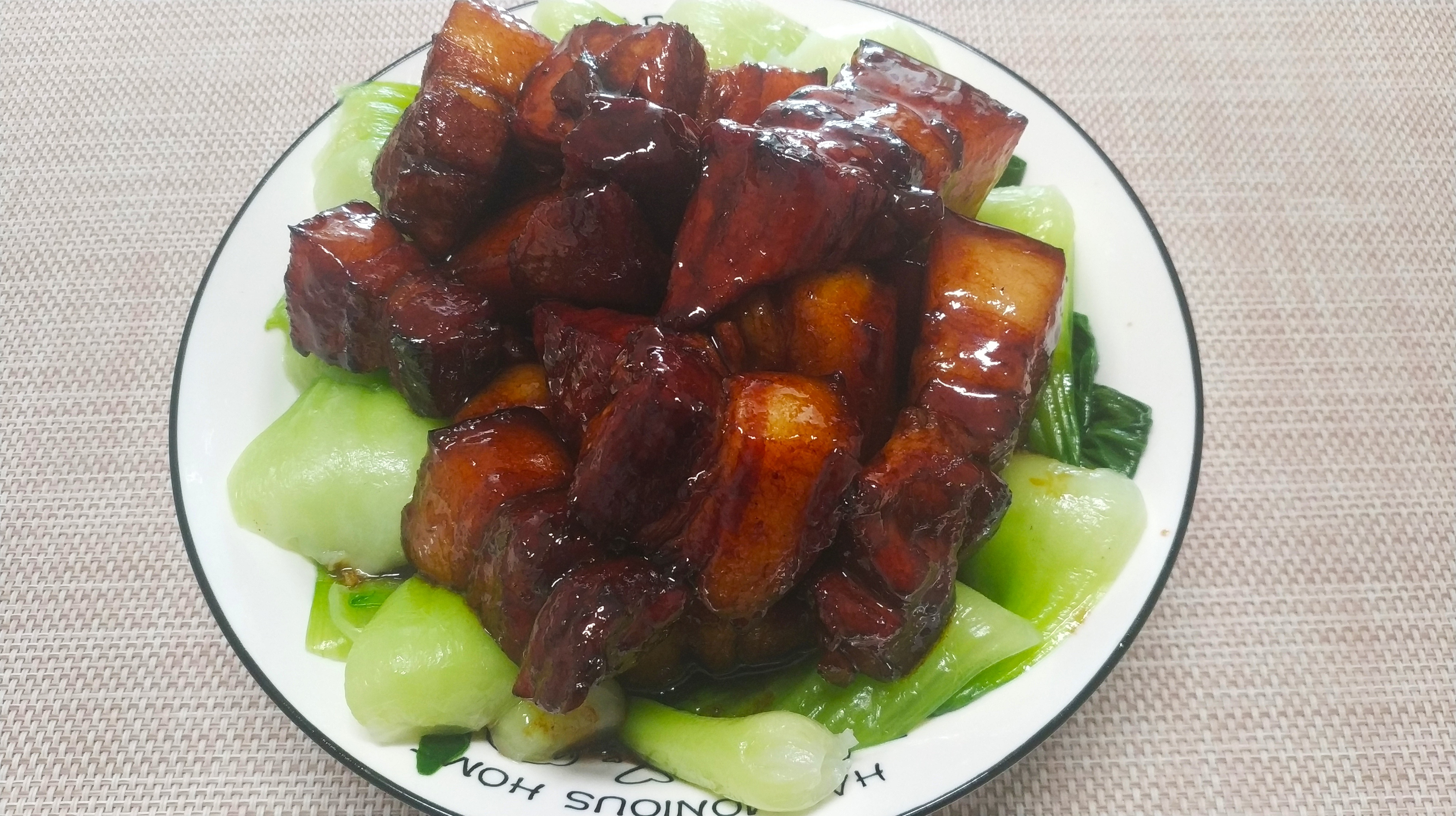 红烧肉的做法万万千,这个做法大厨尝了都赞不绝口,不柴不腻