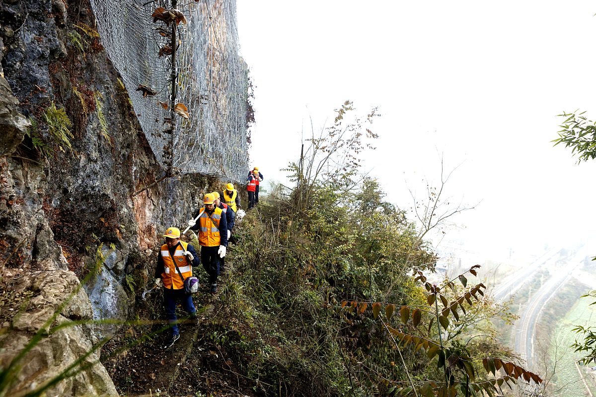 四川铁路学校铁路运输专业就业前景:所需能力深度解析