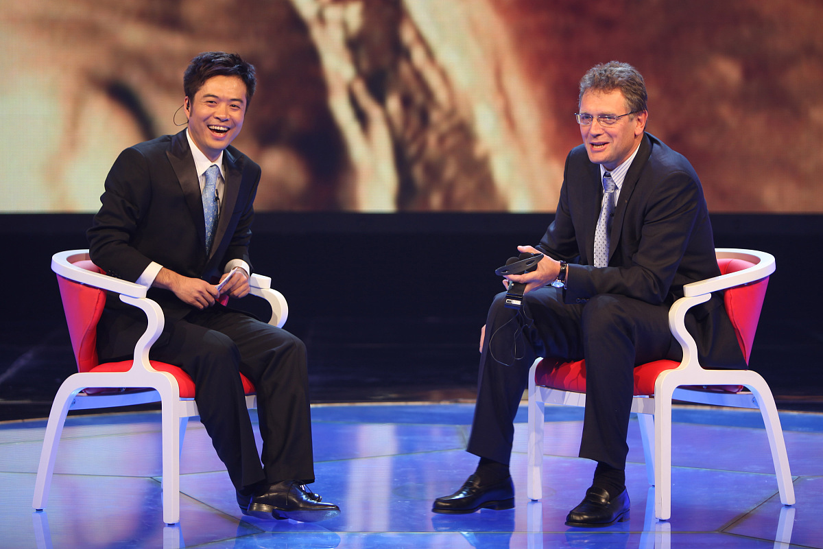 ***_***2009年11月12日下午,中央电视台台长焦利先生与国际足联秘书长
