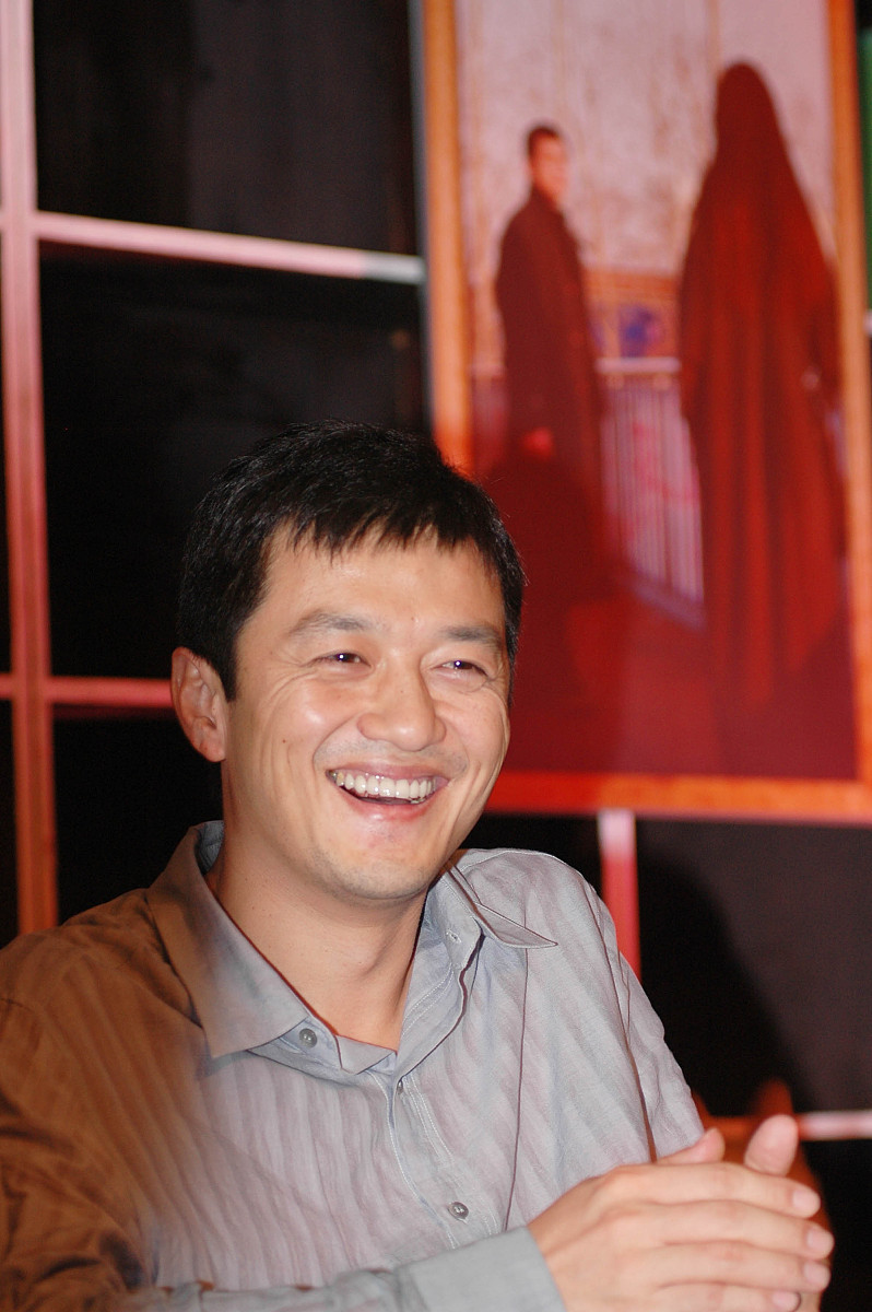 2008年8月31日,北京,李亚鹏的新剧《我们俩的婚姻》举行新闻发布会.++