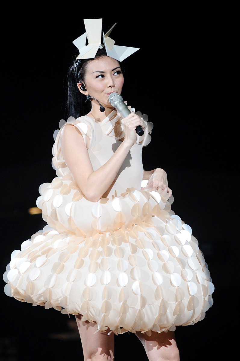 2010年2月5日,香港,孙燕姿在香港红馆举行了"答案是.孙燕姿2010世界巡