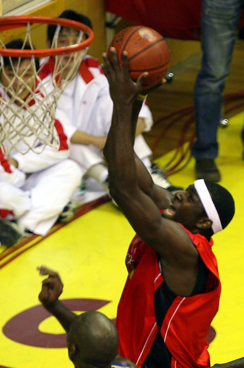 2008年奥运会篮球总失误王是谁？