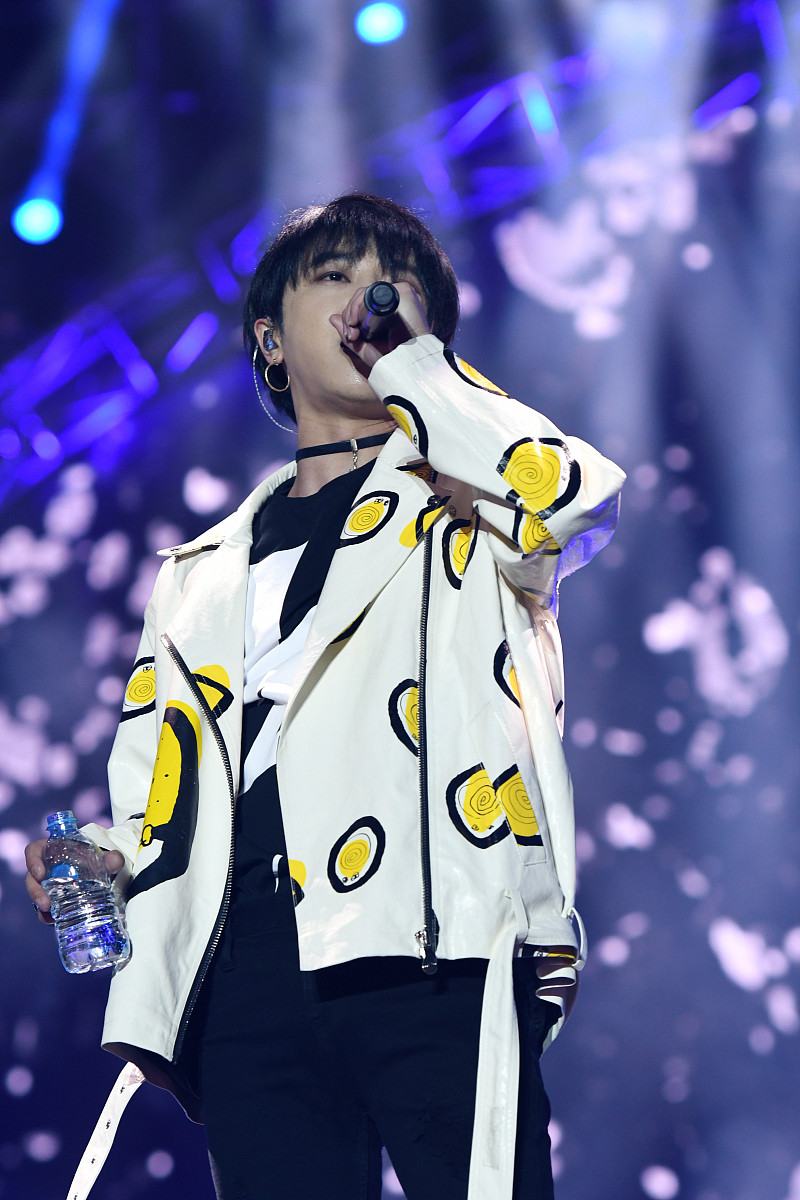 2017年4月22日,上海,b.i.g泛娱乐嘉年华.***_***华晨宇