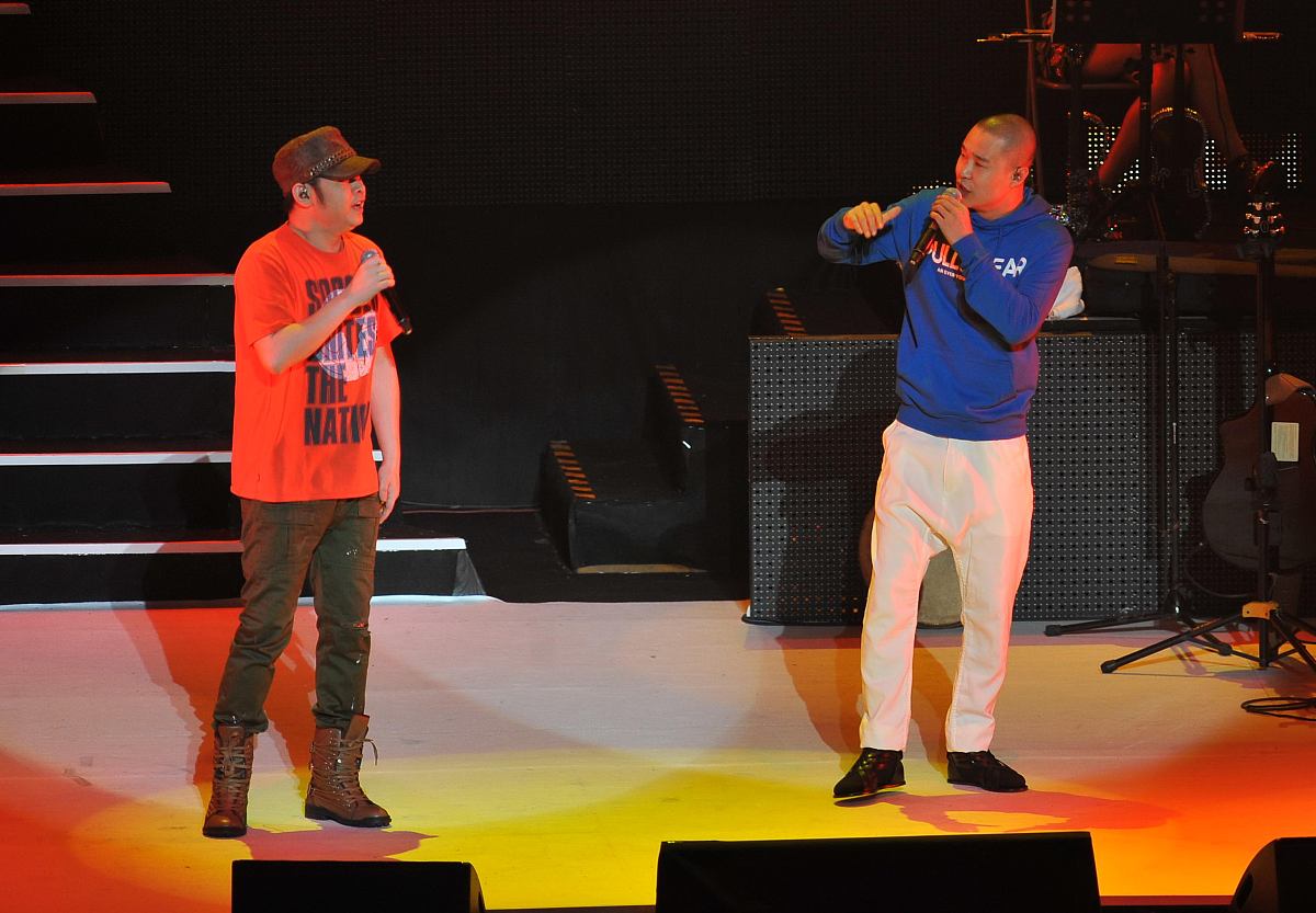 2011年5月21日,北京,2011刀郎"谢谢你"巡回演唱会的首站演出在北京万