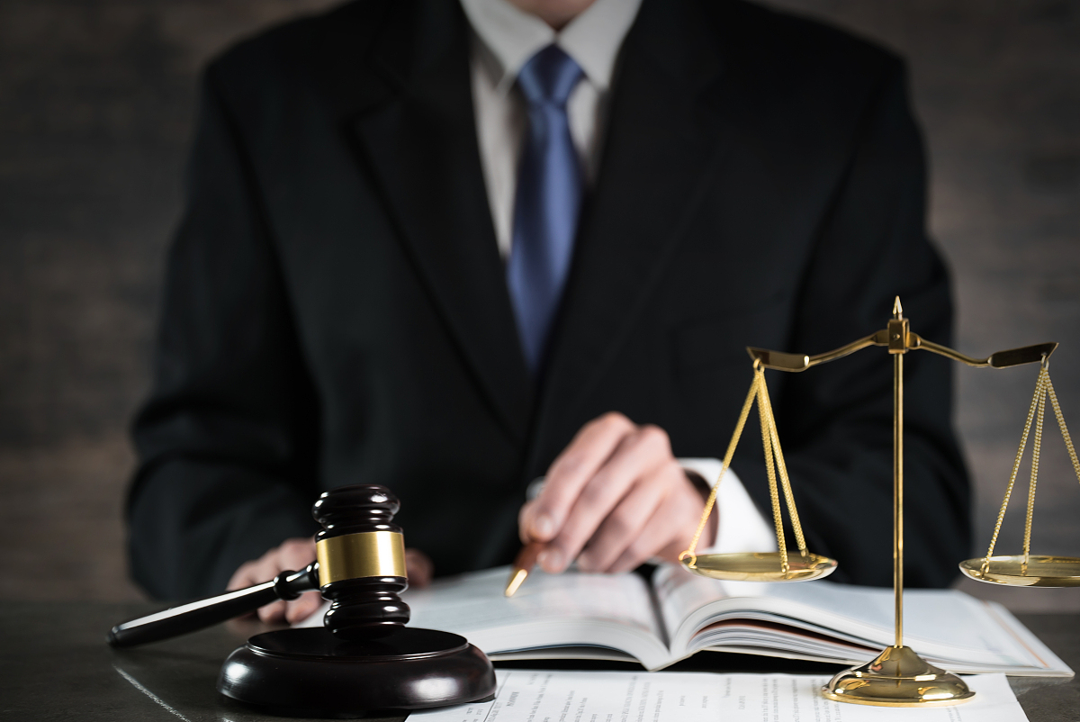 刑事案件律师选择指南：如何找到靠谱的刑事辩护团队？