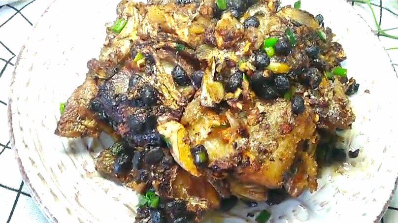 豆鼓鱼很多人喜欢吃但不会做,其实做法很简单,1分钟教会你