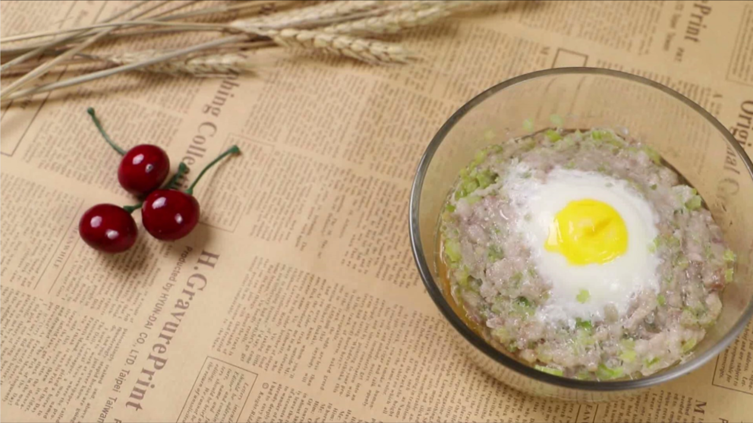 饺子馅剩下了怎么办,只需3步做出肉饼蒸蛋,美味根本停不下来