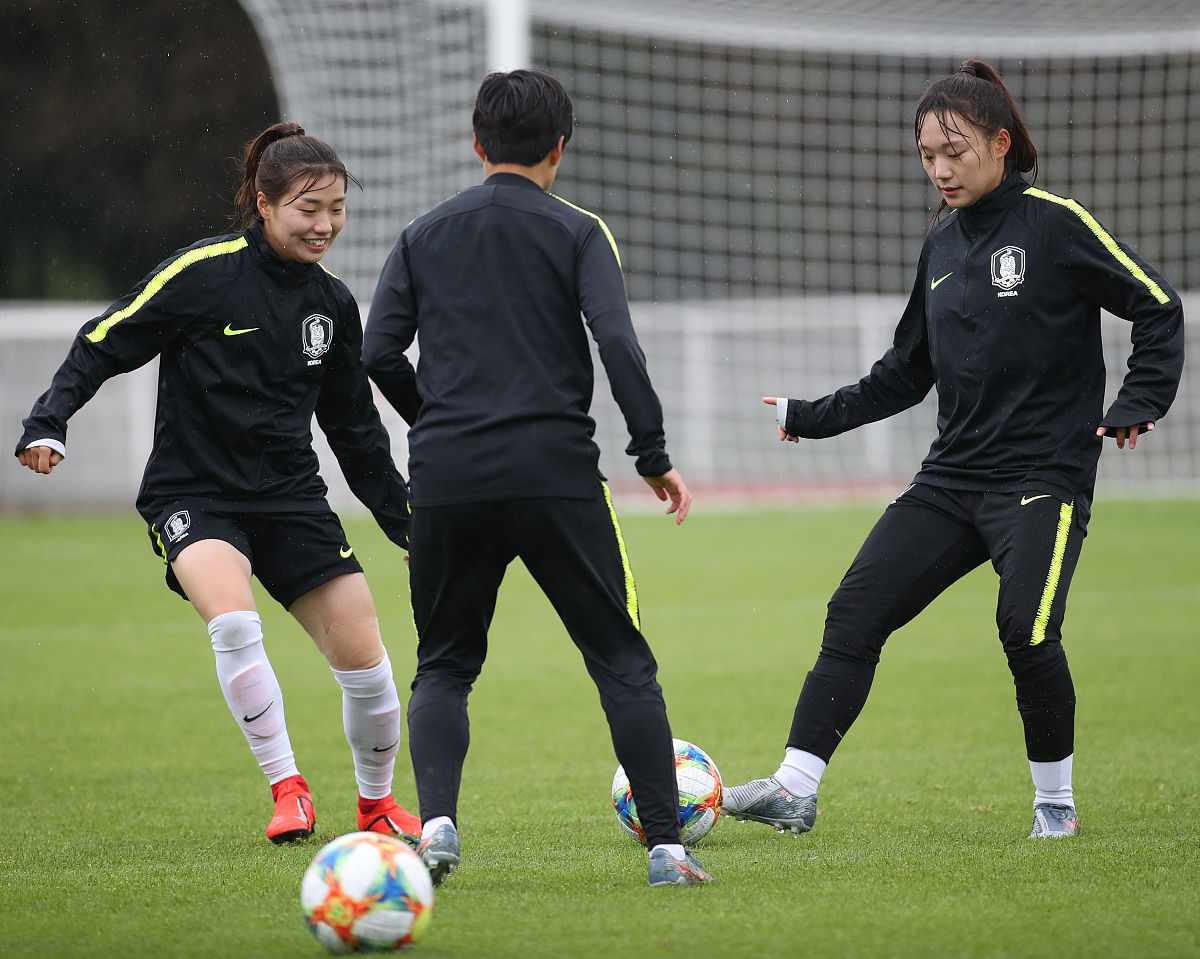2019年6月6日讯,法国,2019法国女足世界杯前瞻,韩国女足训练备战.    