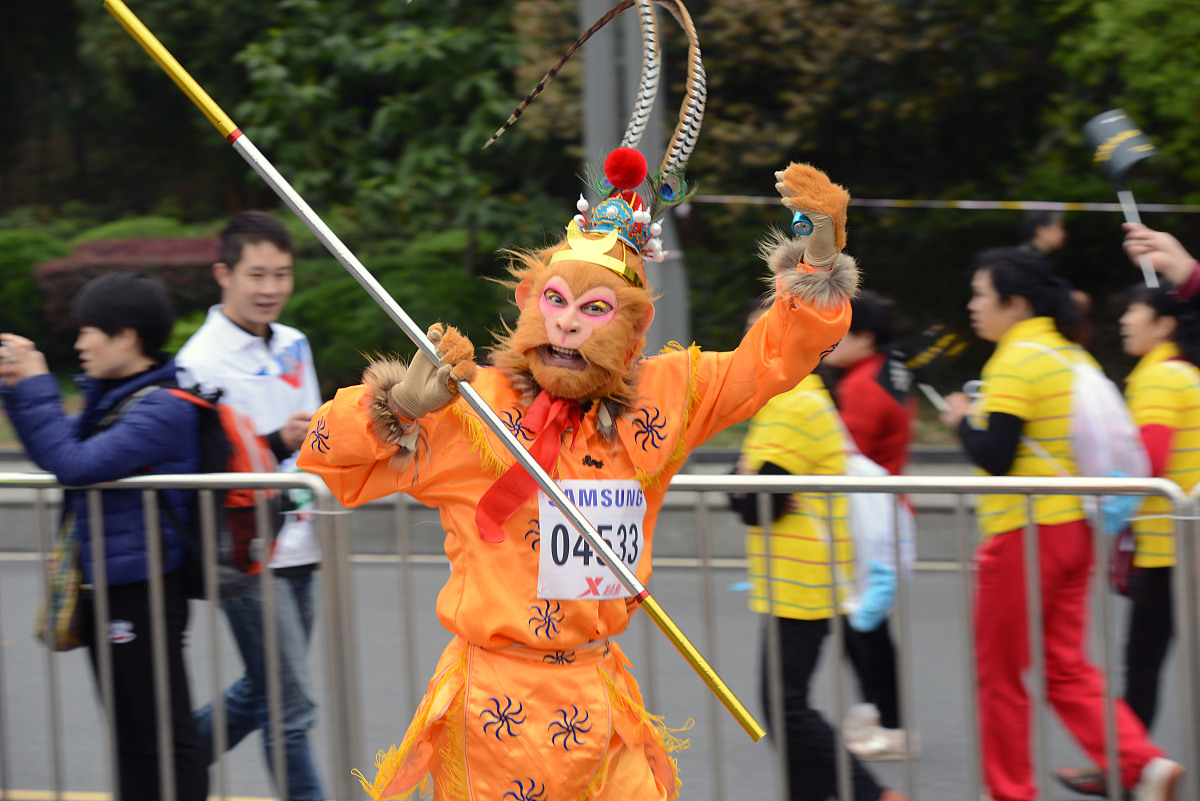 你现在的身份是一个论文作者请对《西游记》对文化传承的重要性31 人物形象对文化传承的影响进行概述