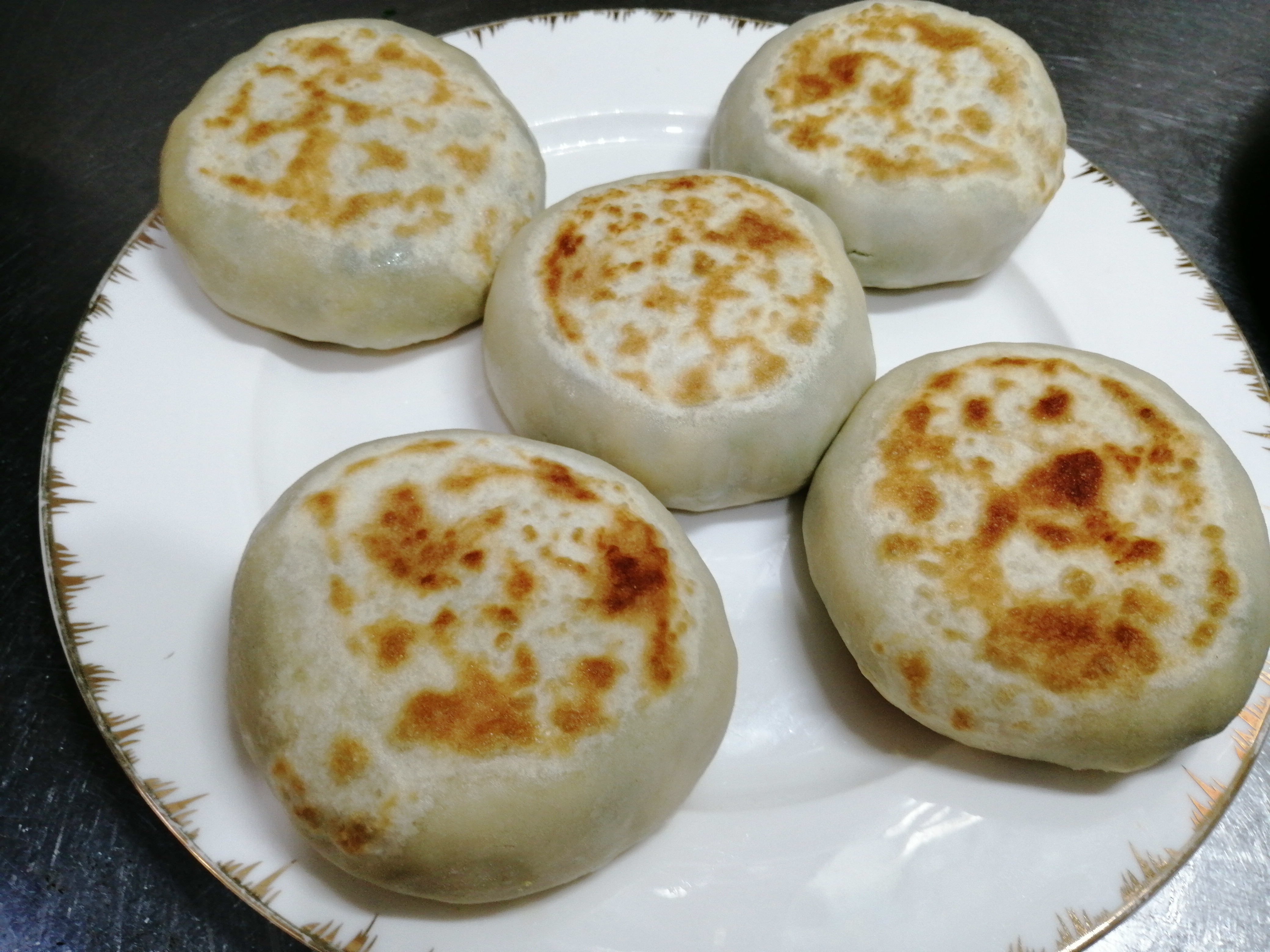 韭菜鸡蛋虾皮火烧,简单方便好吃不贵